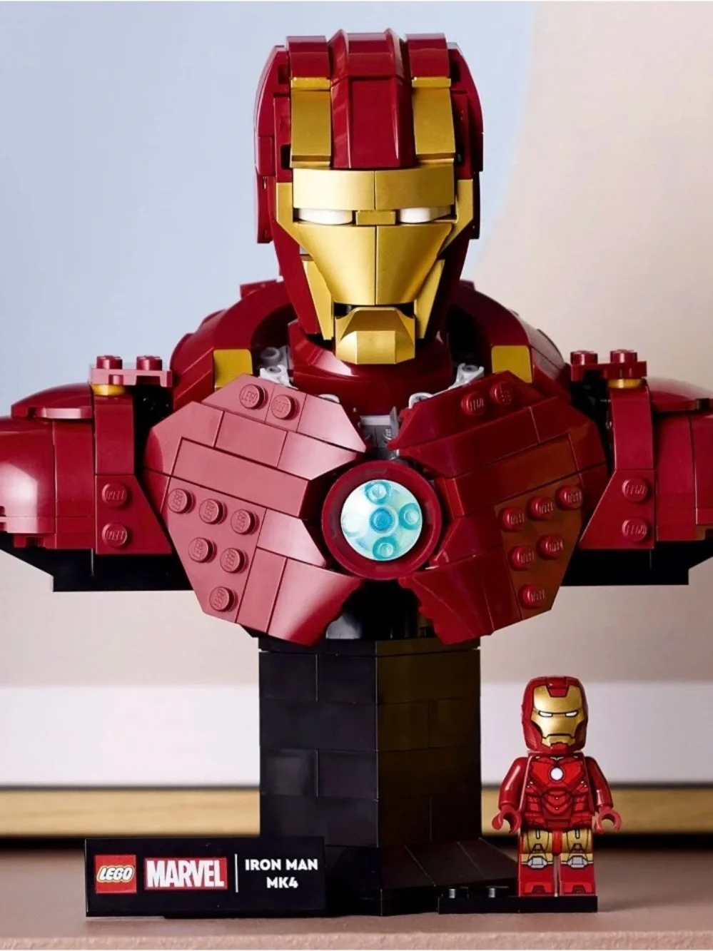 LEGO. Marvel Iron Man. MK4 Bust. The Infinity Sage. NWT